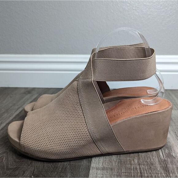 Gentle Souls Gianna taupe perforated leather bracelet wedge heel sandal 10 - Picture 3 of 8